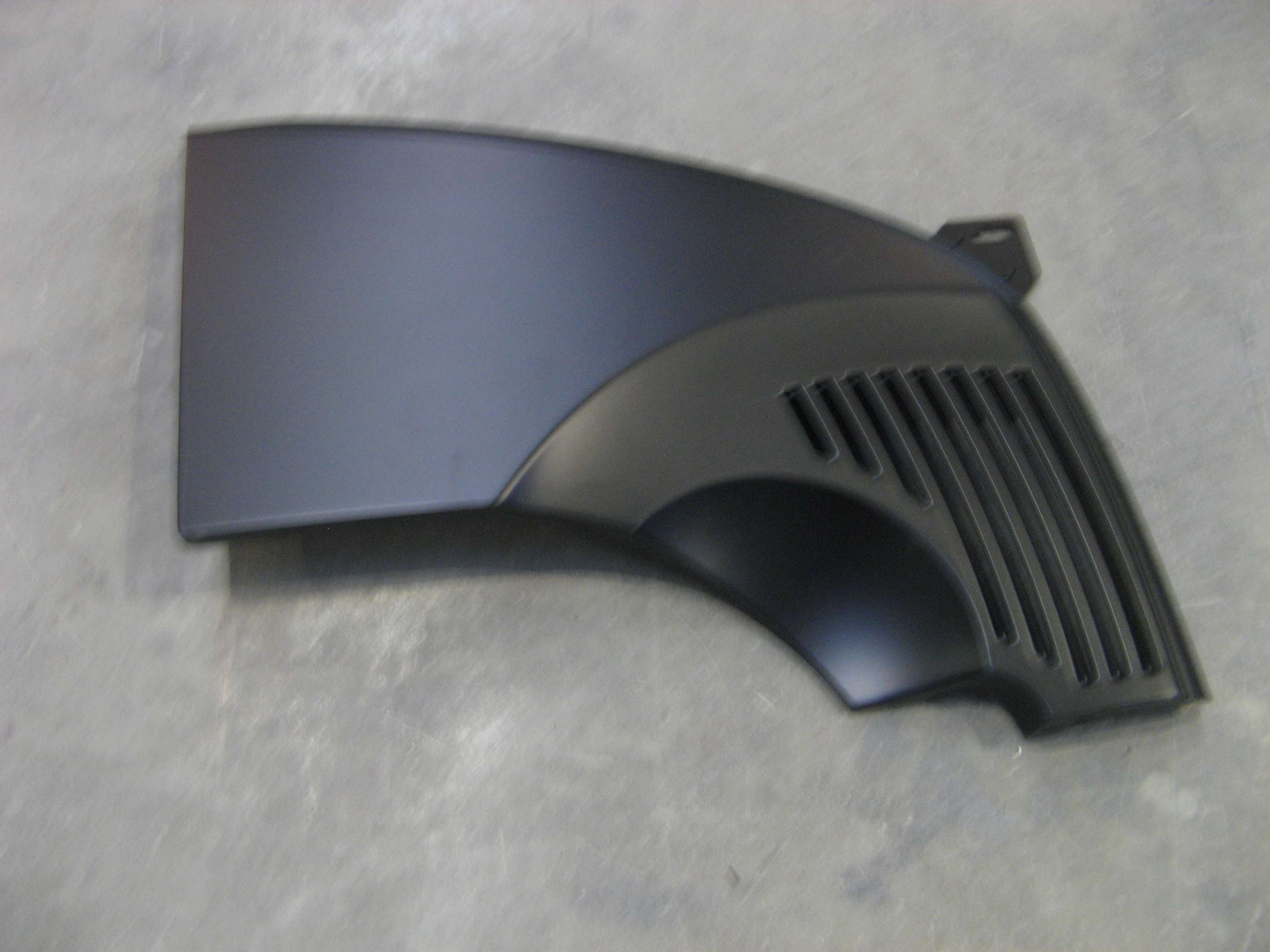 New Holland 84588734 Boyasiz Td Sag Yan Panel